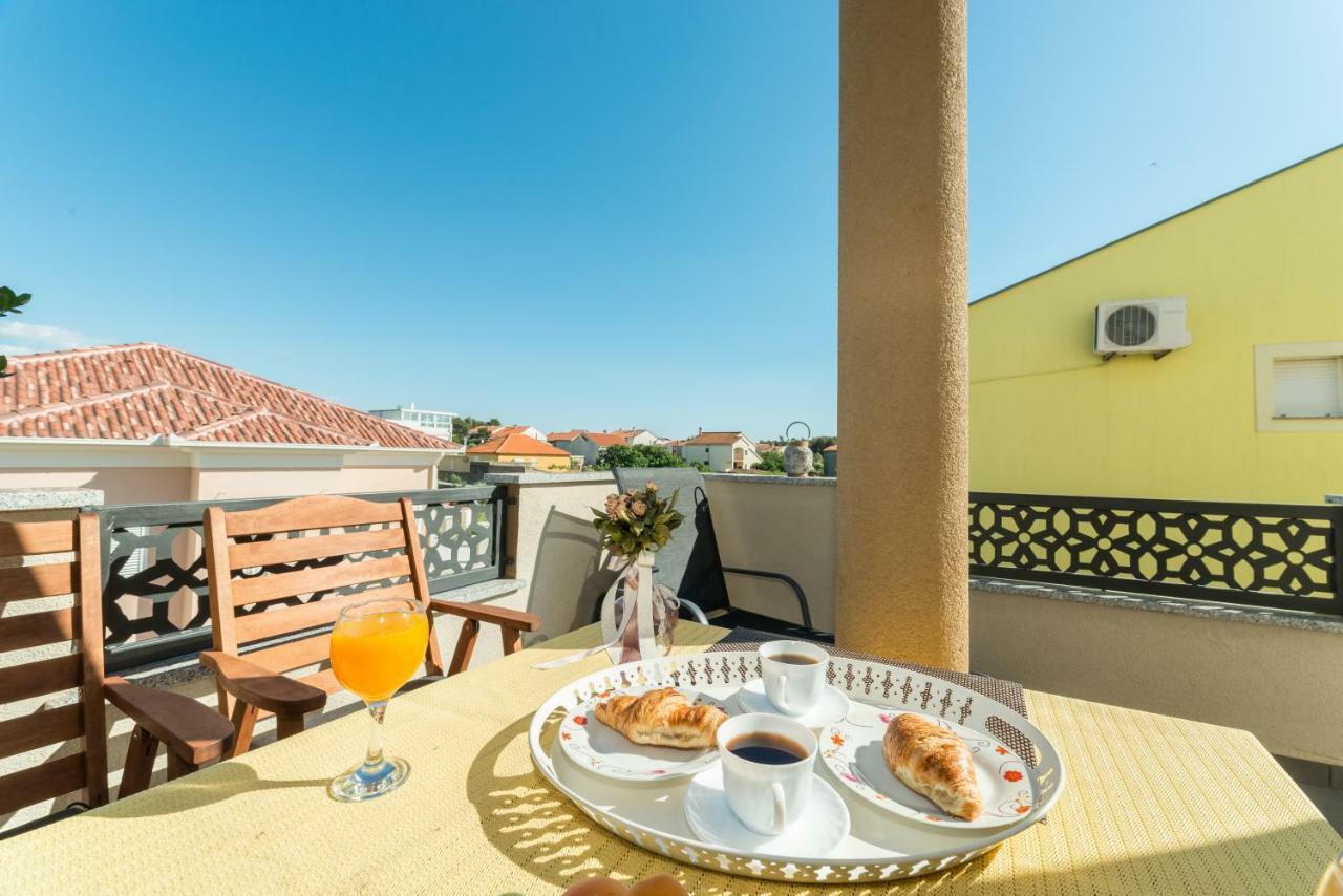 Apartments Nella Privlaka  Bagian luar foto